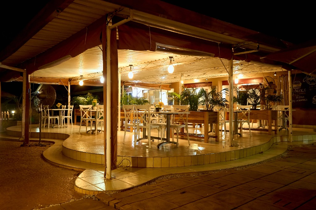 Chelsea Bee's Outdoor Night